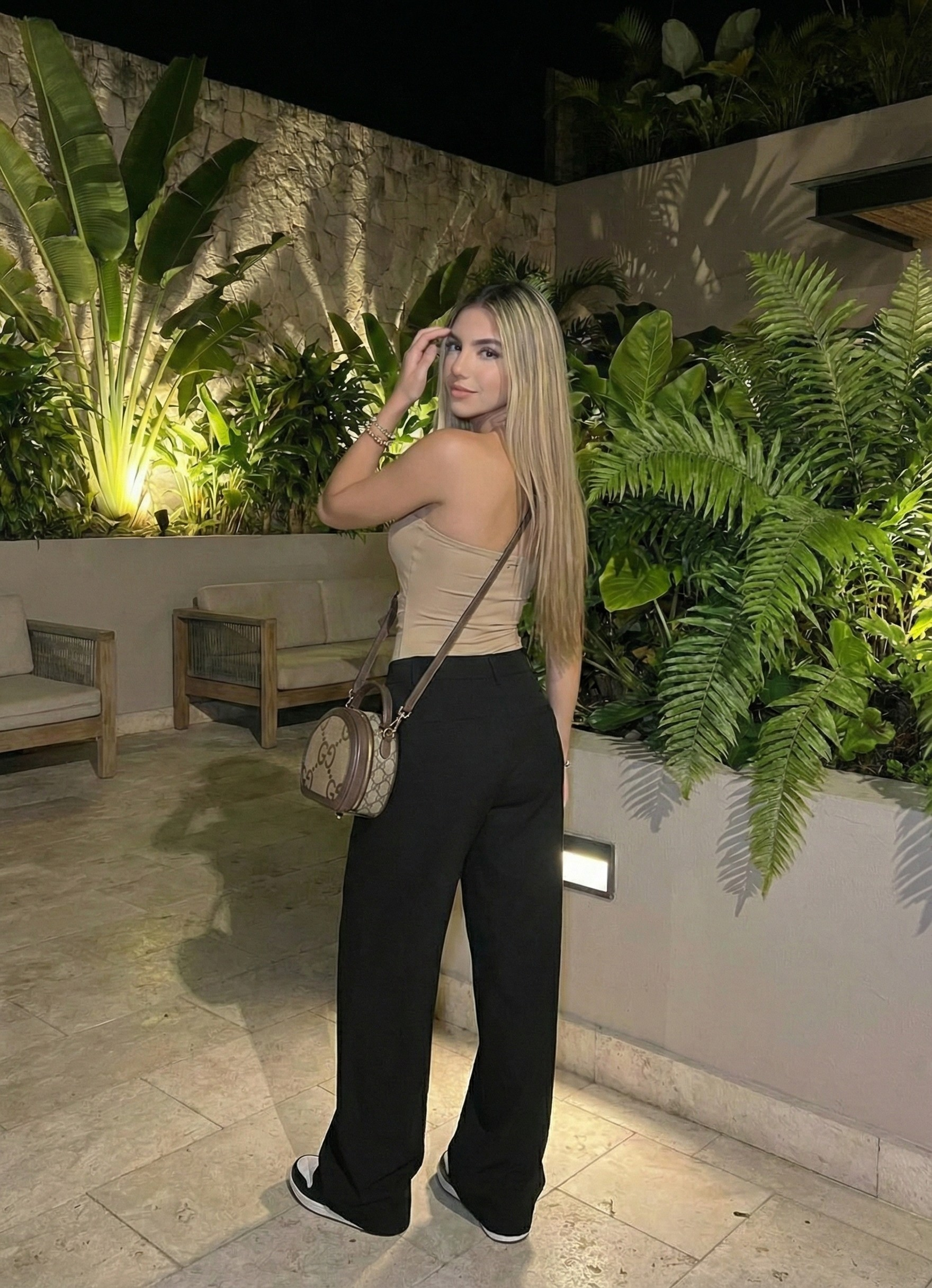 BODY VENUS - CON HERRAJES